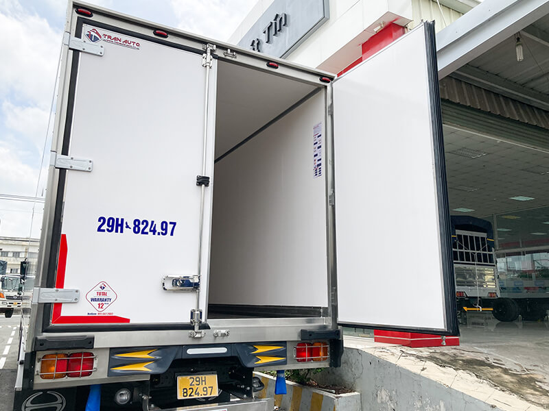 Kết cấu cánh cửa thùng đông lạnh xe hino 15 tấn
