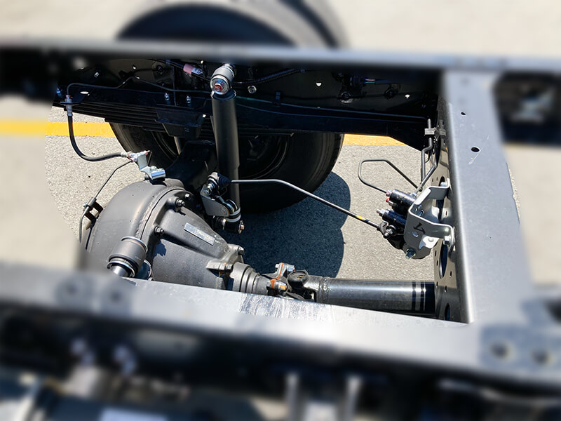 Hệ thống phanh bổ lực phanh trên xe hino 1 tấn 9 thùng lửng chở kính.