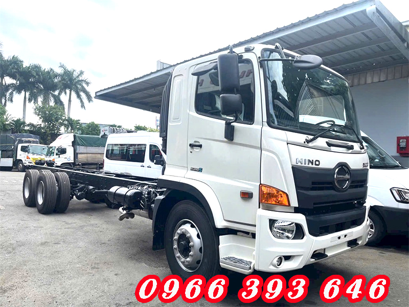 ca-bin-xe-hino-15-tan-FL8JW8A-EURO-5