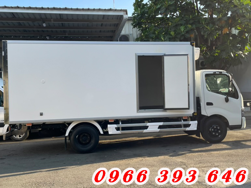xe-hino-1.9-tan-giu-gia-tot