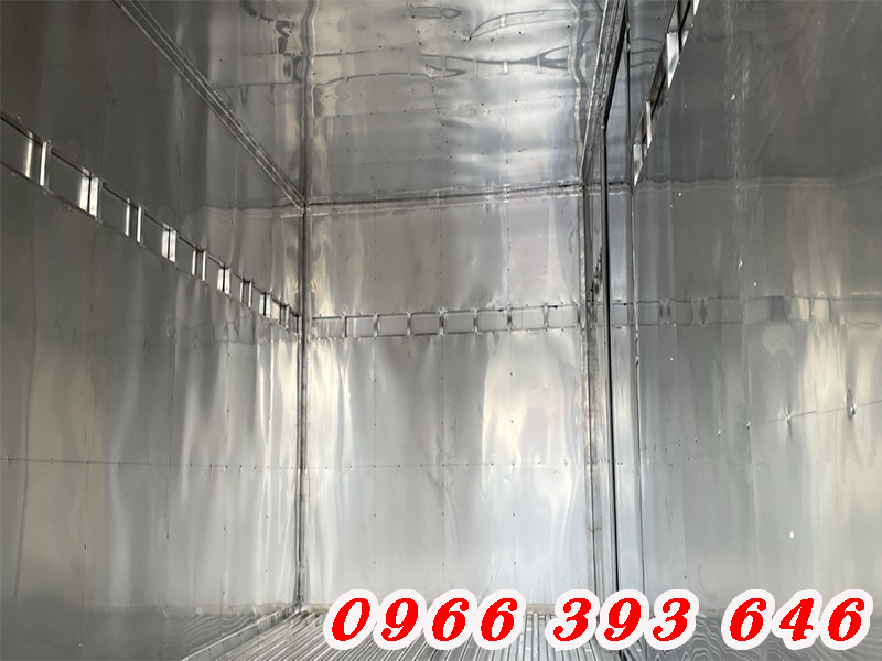xe-hino-1t9-thung-kin-inox