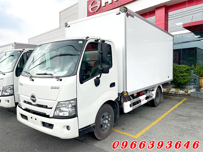 xe-hino-xzu-710-2.5-tan-bao-on