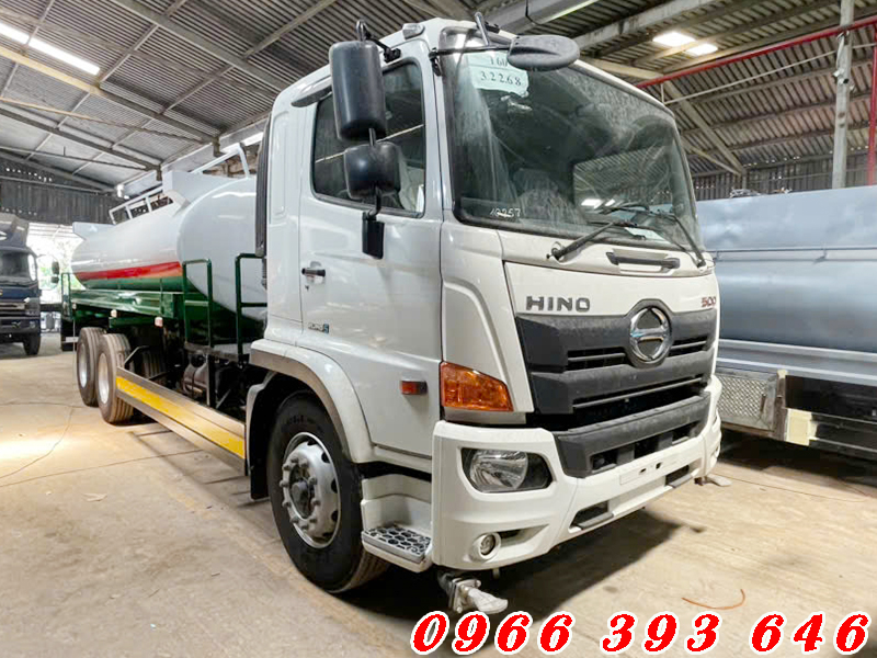 gia-lan-banh-tu-2-ty-150-trieu