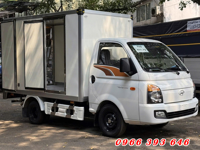 xe-hyundai-1.5-tan-thung-kin