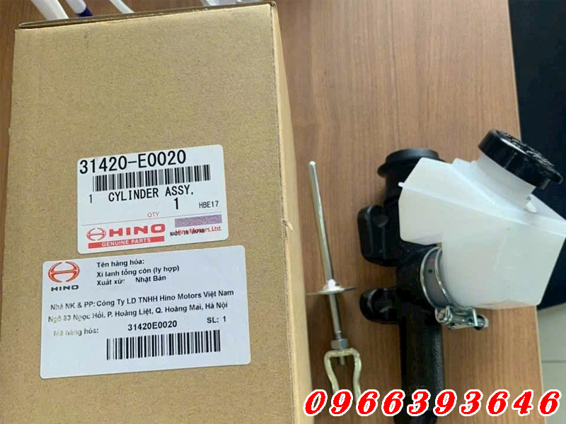 xy-lanh-tong-con-hino-300-500