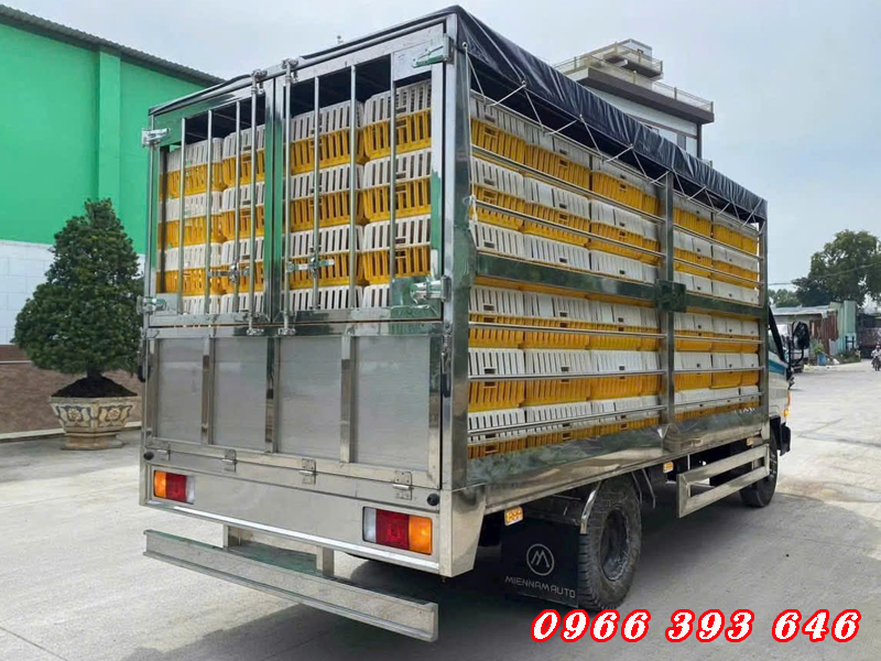 xe-hyundai-w11sl-7-tan-thung-gia-cam-186-long