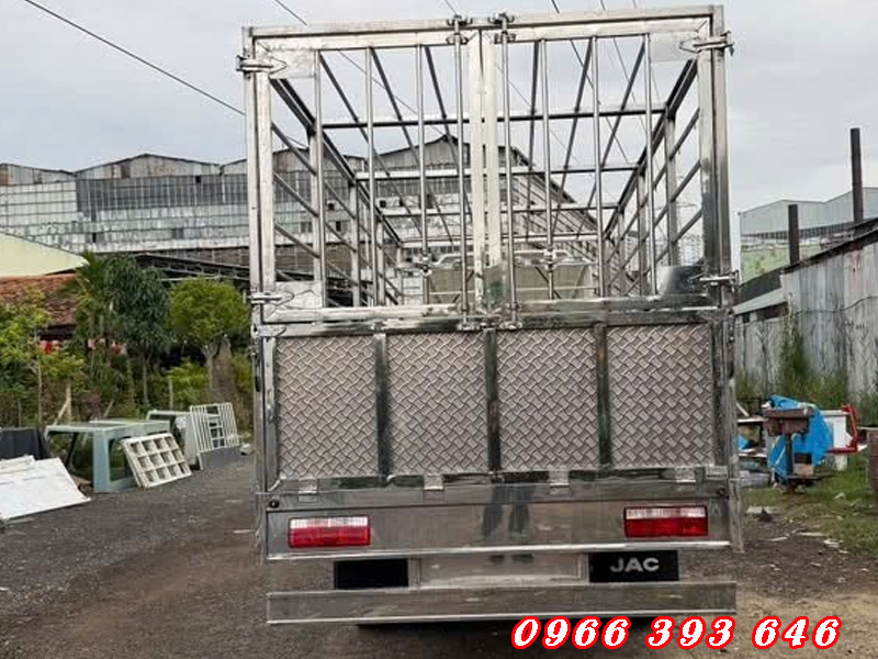 gia-xe-jac-n750-thung-gia-cam-tu-625-trieu