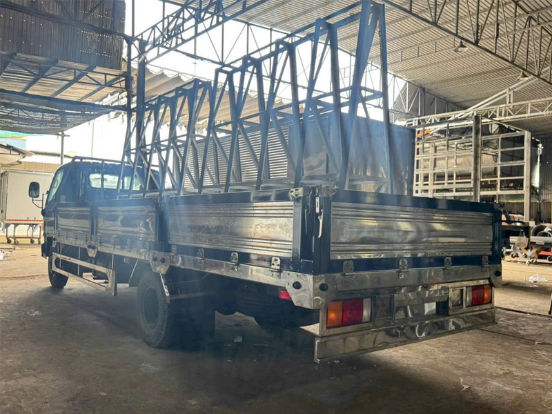 xe-hyundai-7-tan-thung-lung-cho-kinh-6.3-met